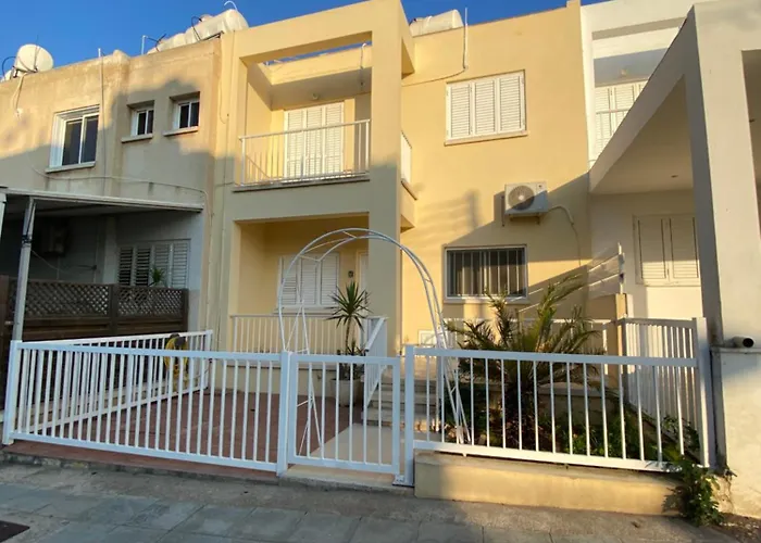 Hébergement de vacances Sunny 2br In Near Beaches,protaras!