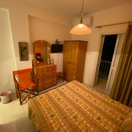 Sunny 2br In Near Beaches,protaras! Paralimni