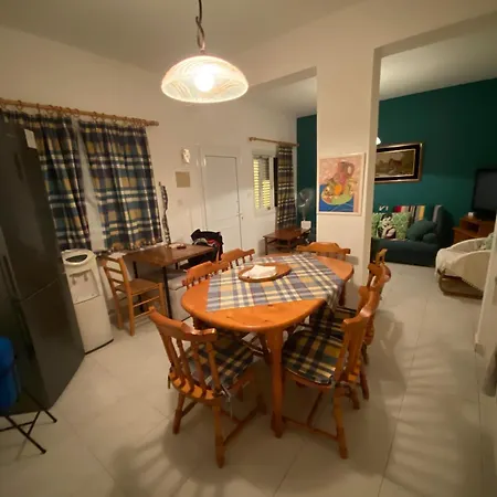 Feriehus Sunny 2br In Near Beaches,protaras! *