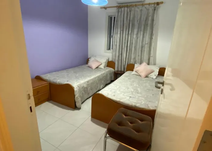 Sunny 2br In Near Beaches,protaras! Paralimni