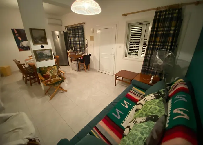 Sunny 2br In Near Beaches,protaras! Feriehus